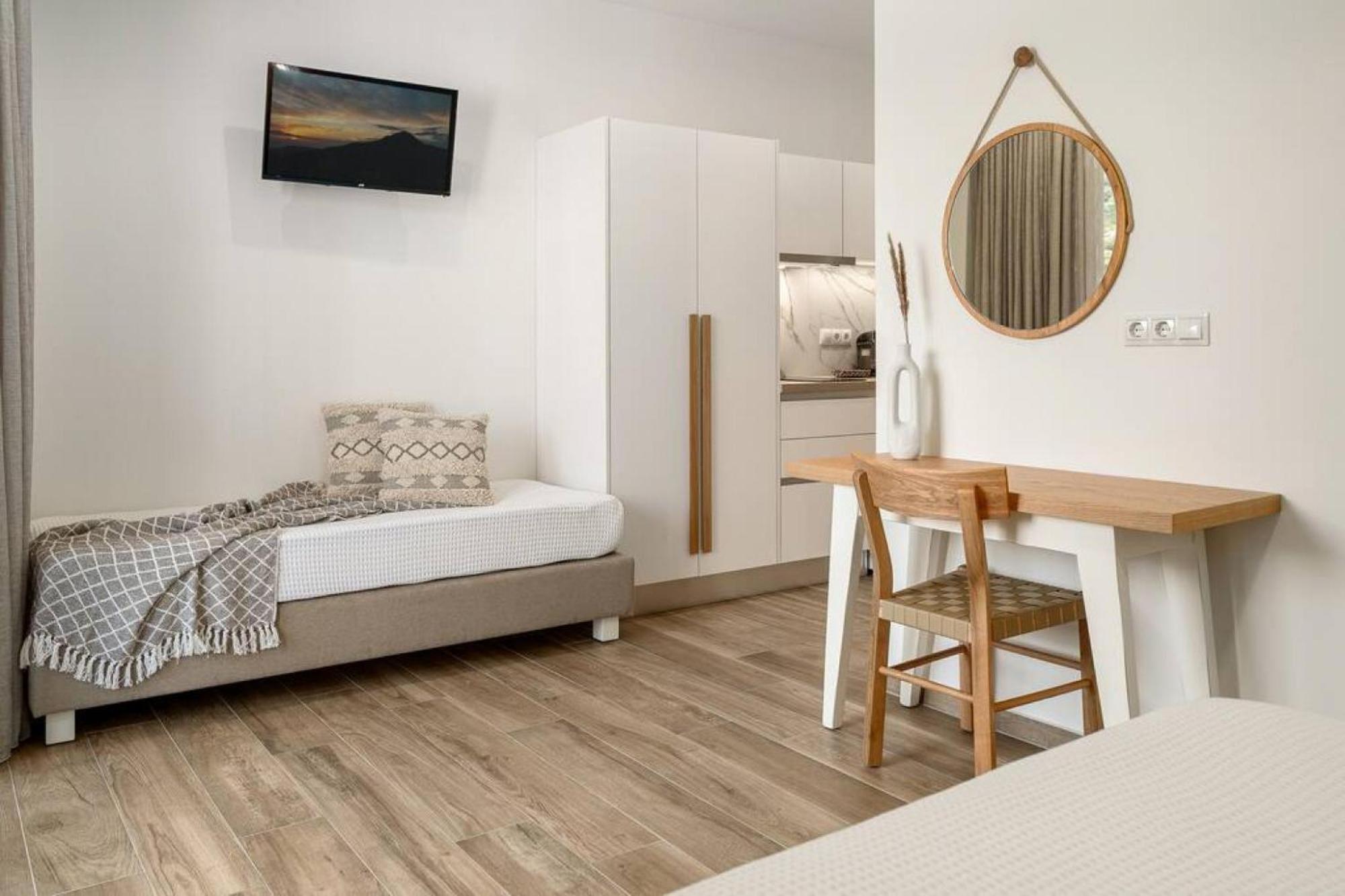 Kayy Apartments 3 In Matala Exterior foto